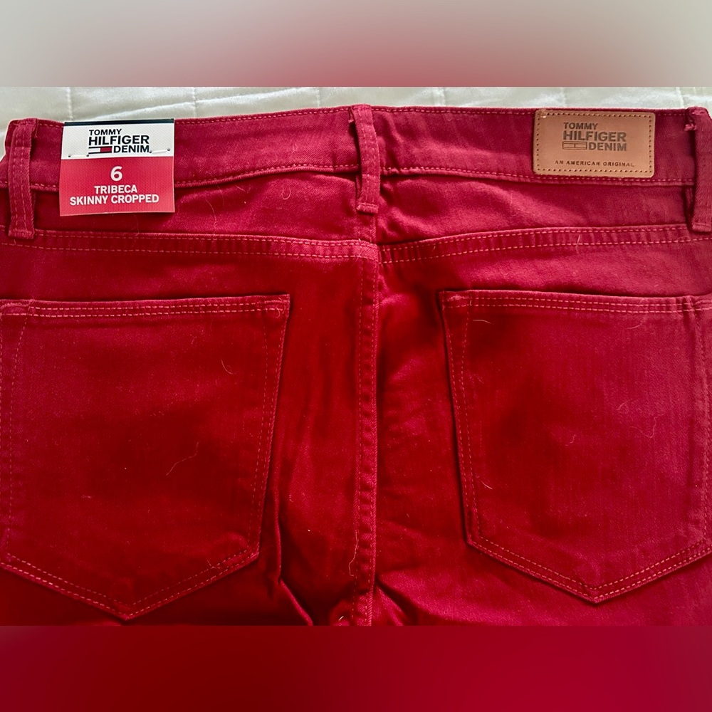 Tommy Hilfiger Women’s Burgundy Tribeca Skinny Cropped Fit Jeans New with Tags! - Picture 5 of 9